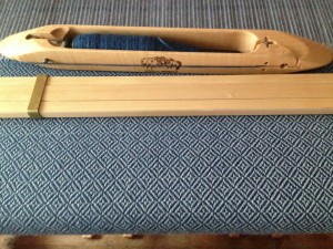 Blue and gray broken diamond twill cloth